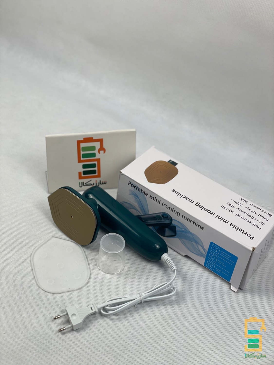 اتو بخار مسافرتی برقی 30وات مدل SQ-180 سبز